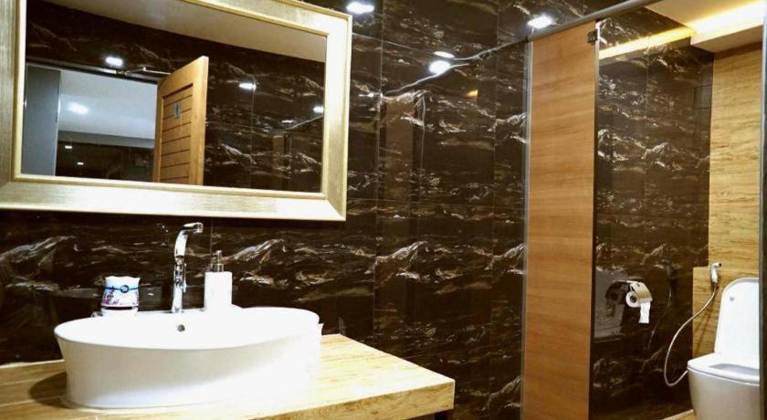 ראיונג Prinn Hotel מראה חיצוני תמונה