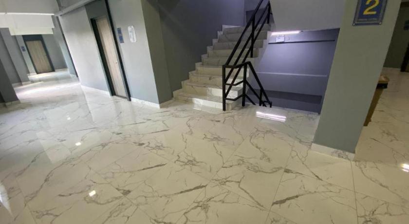 ראיונג Prinn Hotel מראה חיצוני תמונה